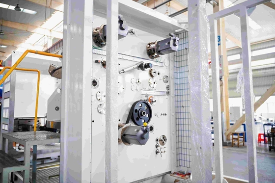 Equipamento de enrolamento a vácuo de cobre / alumínio para metalização de revestimentos metálicos